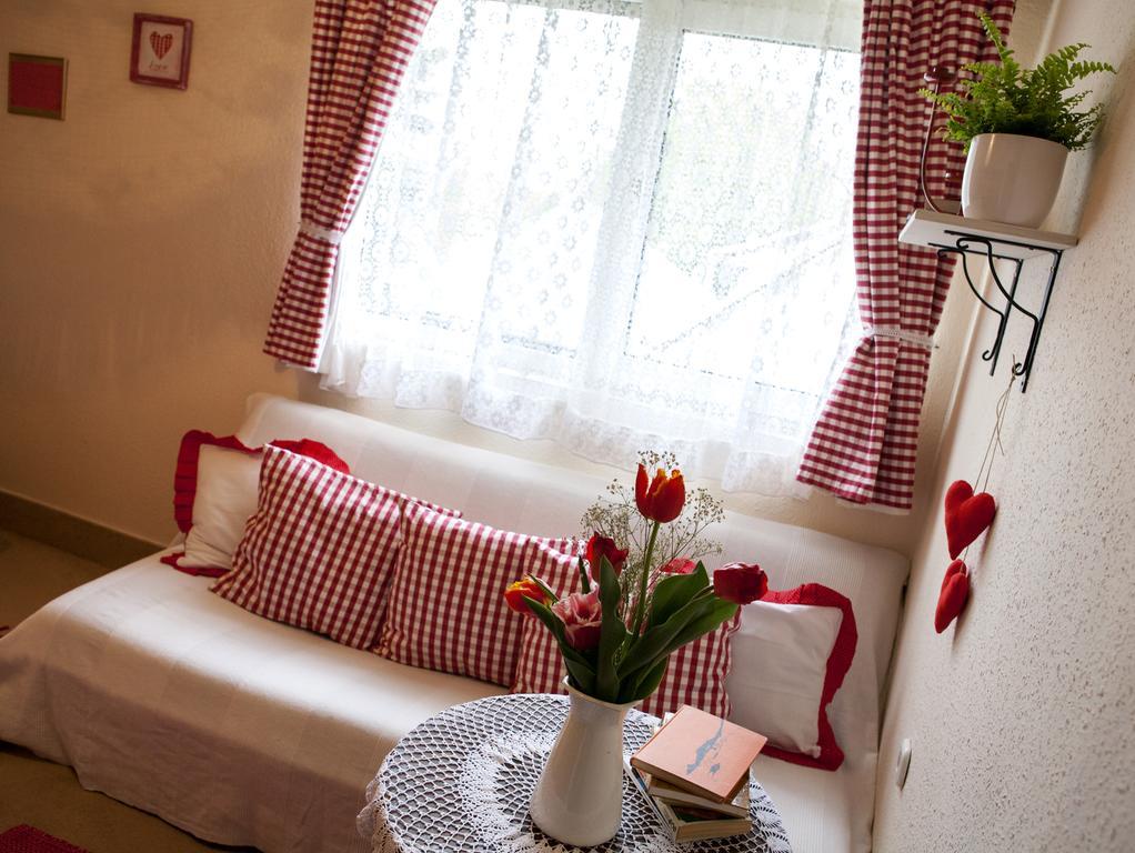 Emese Vendeghaz Noszvaj Hotel Buitenkant foto