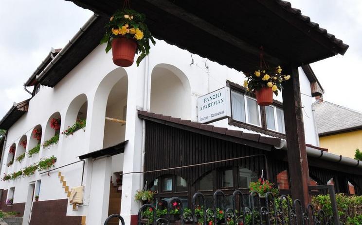 Emese Vendeghaz Noszvaj Hotel Buitenkant foto